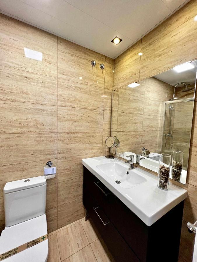 797 Holiday Rentals- Apartamento En Hotel Sunset Frente Al Mar Benalmadena Luaran gambar