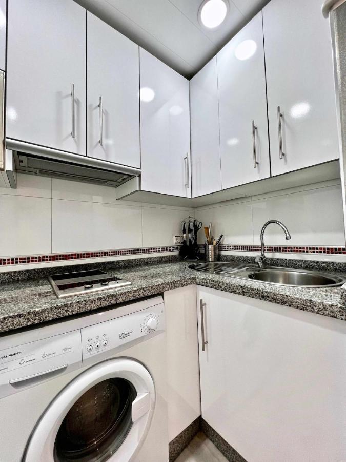797 Holiday Rentals- Apartamento En Hotel Sunset Frente Al Mar Benalmadena Luaran gambar